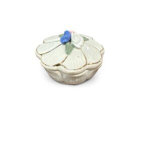 Vintage Ceramic Flower Trinket Lidded Petit Floral Trinket Ring Box 2 3/4" Dia